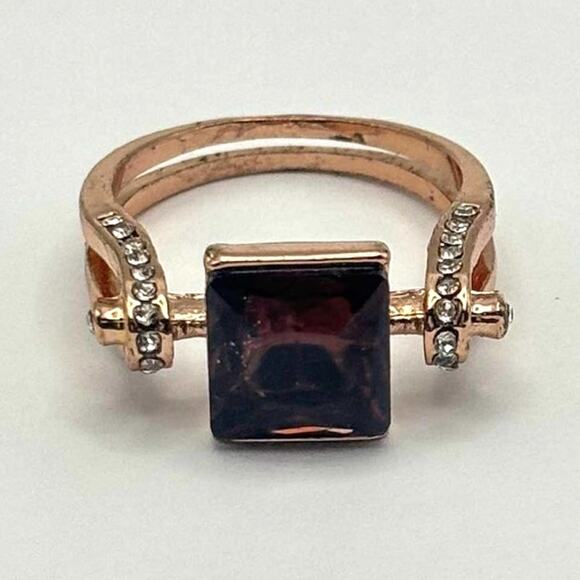 Rose Gold & Red Ring - Picture 1 of 6